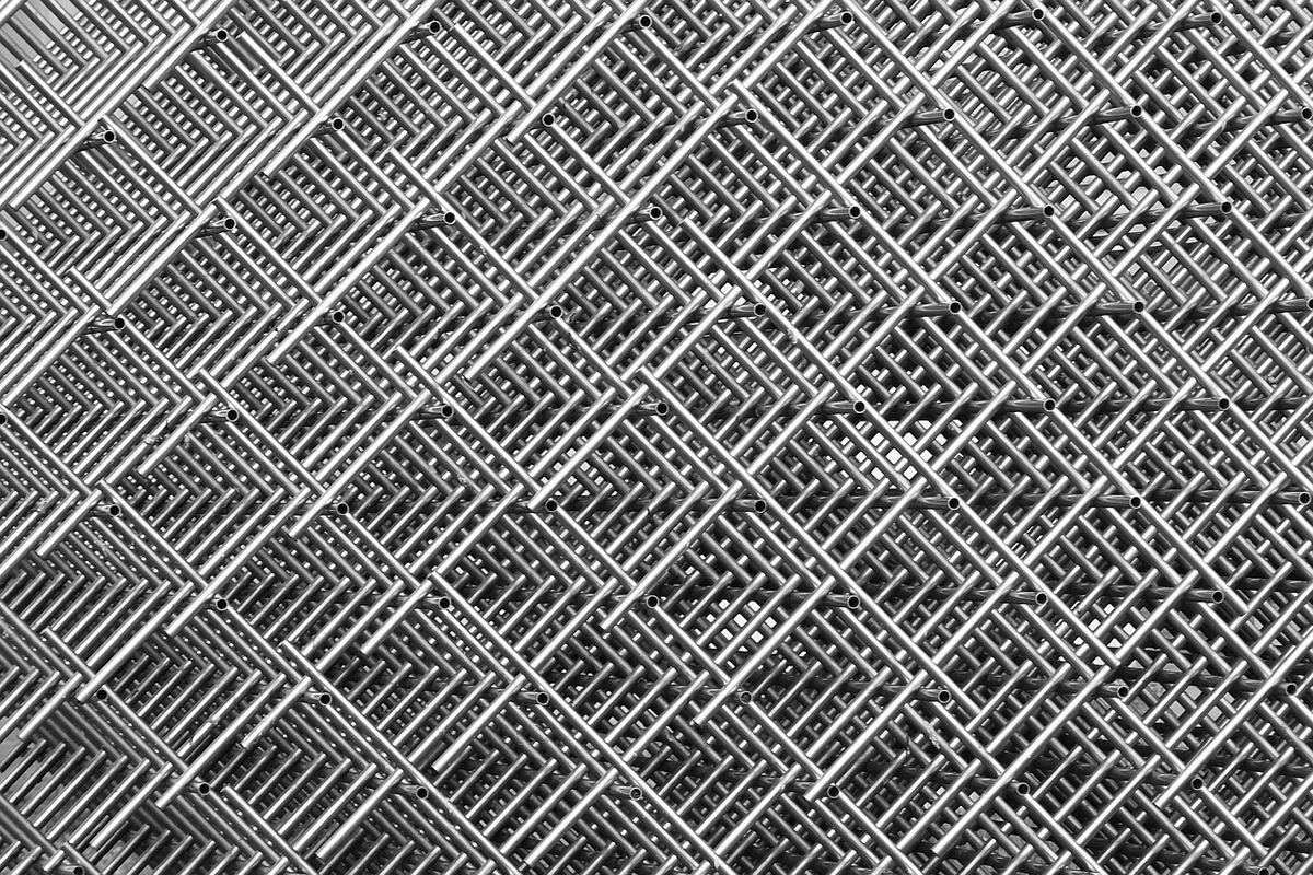 Comment choisir les dimensions d’une équerre métallique ?
